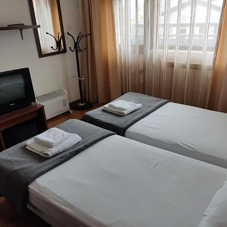 Lejlighed Family 2 Bed In