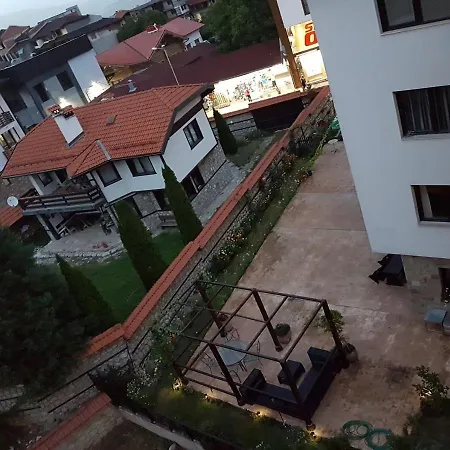 Family 2 Bed In Apartman Banszko